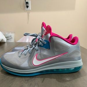 Nike Low Lebron 9’s (Fireberry) Size 13